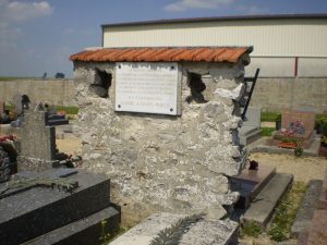 plauqe commemorative cimetiere de chambly premiere guerre mondiale bataille de la Marne 1914